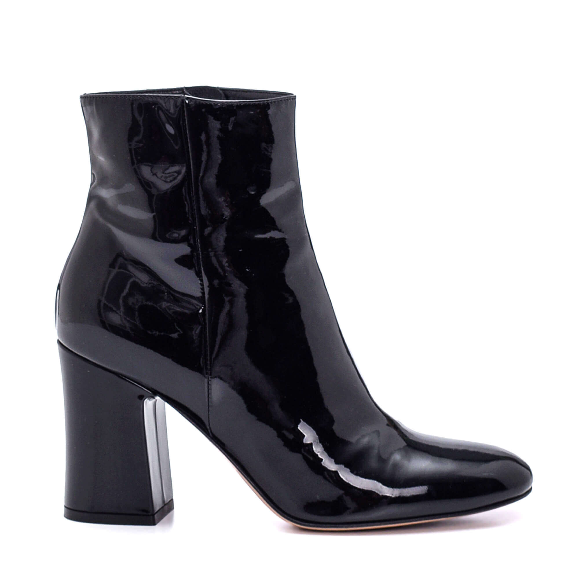 Gianvito Rossi - Black Patent Leather Block Heel Round Toe Ankle Boots